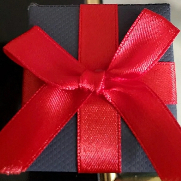 Diamond ring - Picture 2 of 3